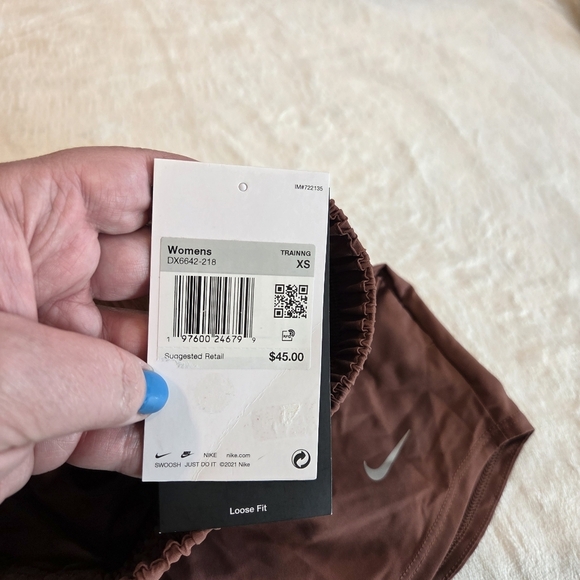 New Nike Women's DRI-FIT Loose Fit Training Shorts - Brown Size XS High Waisted - Picture 6 of 9